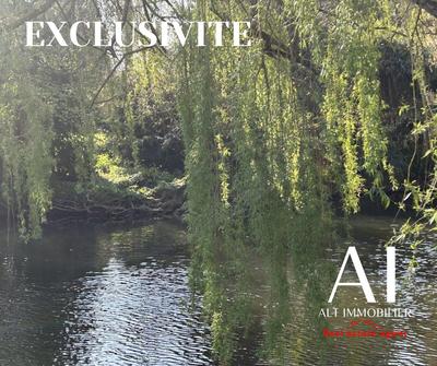 Maison - 213 m² - 7 pièces