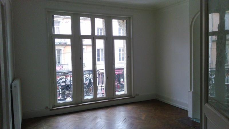 Appartement - 89 m² - 2 pièces