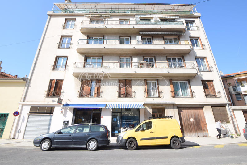 Parking / Garage - 19 m²