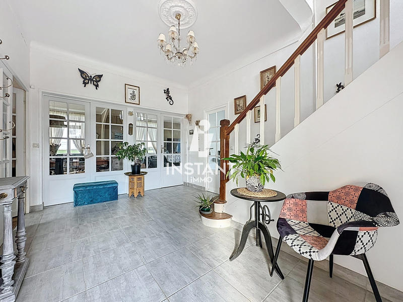 Maison ancienne - 228 m² - 7 pièces