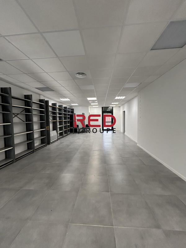 Local commercial - 140 m²