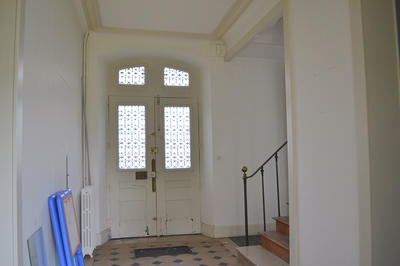 Maison - 240 m² - 9 pièces