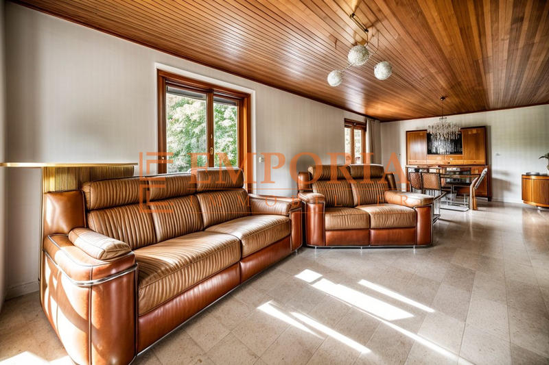 Maison - 184 m² - 8 pièces