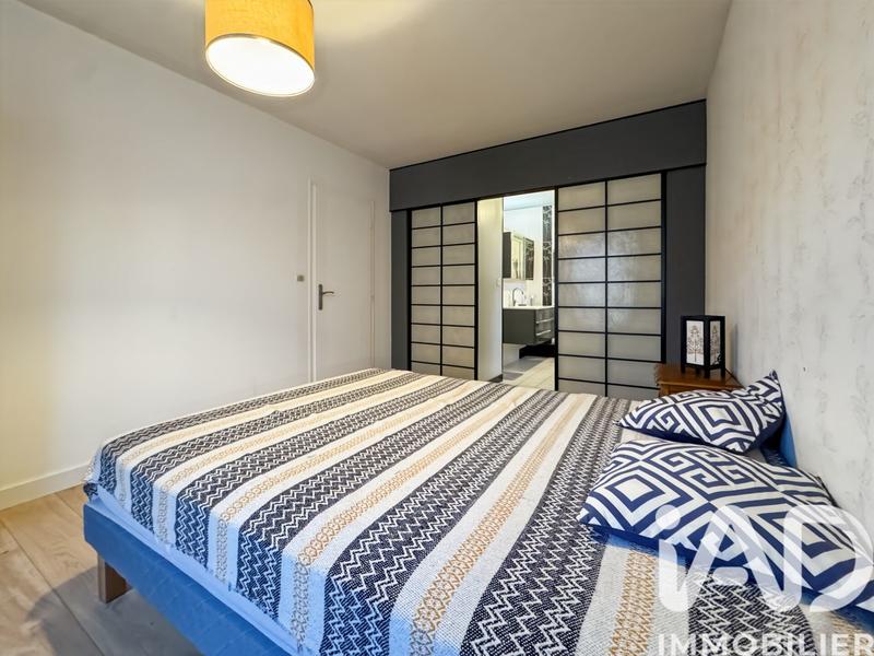 Maison - 250 m² - 11 pièces