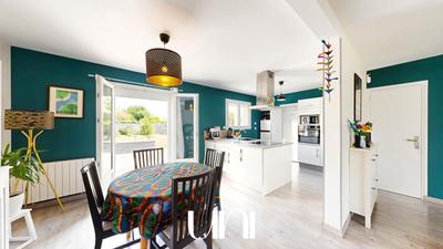 Maison - 95 m² - 5 pièces