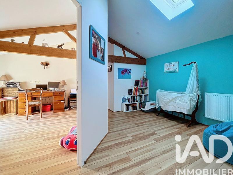 Maison - 298 m² - 9 pièces