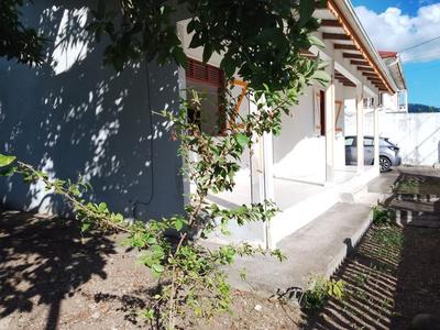 Maison - 60 m² - 4 pièces