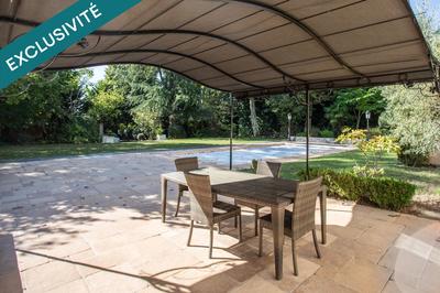 Maison de maîtres - 239 m² - 6 pièces