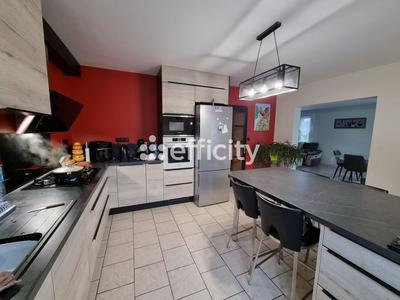 Maison - 144 m² - 7 pièces