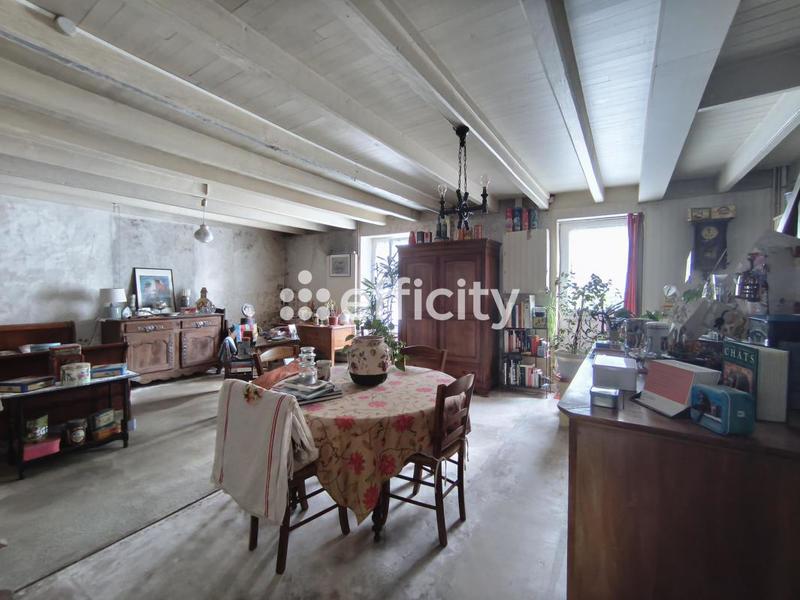 Maison - 104 m² - 5 pièces