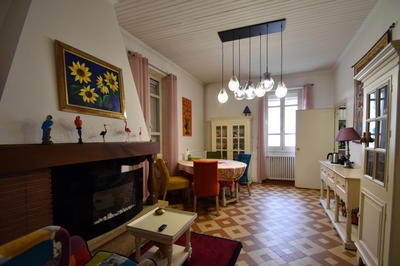 Maison - 250 m² - 9 pièces
