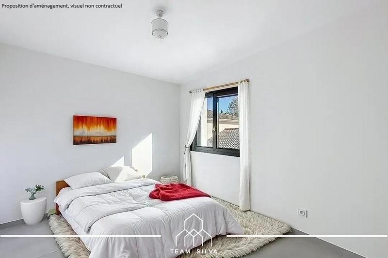 Villa - 100 m² - 5 pièces