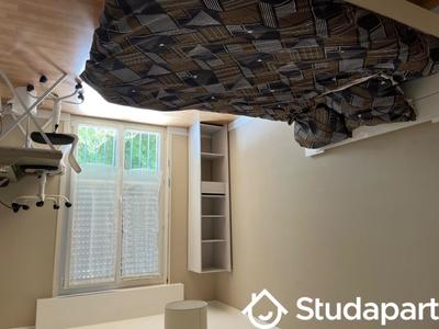 Chambre - 11 m² - 1 pièce