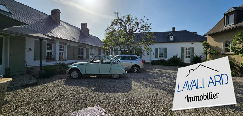 Maison - 285 m² - 11 pièces