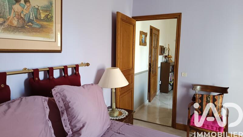 Maison - 255 m² - 6 pièces