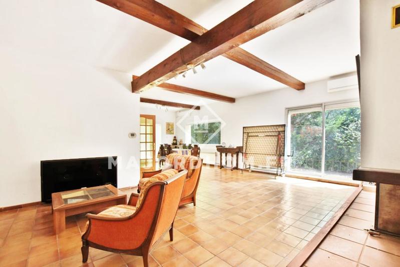 Propriété - 157 m² - 5 pièces