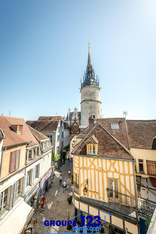 Appartement - 125 m² - 5 pièces