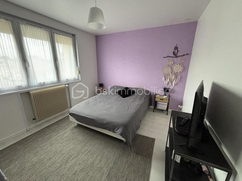 Demeure - 183 m² - 9 pièces