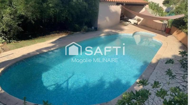 Maison - 283 m² - 10 pièces