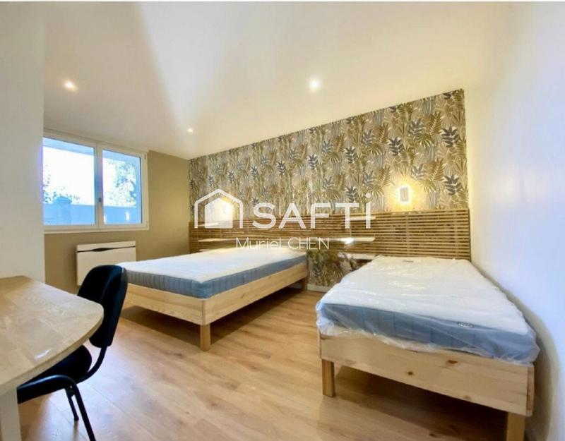 Villa - 260 m² - 8 pièces