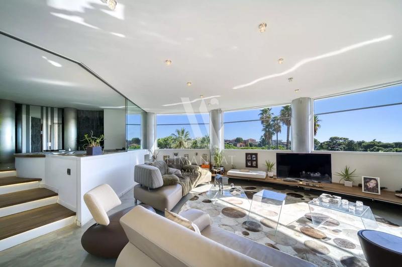 Appartement - 330 m² - 6 pièces