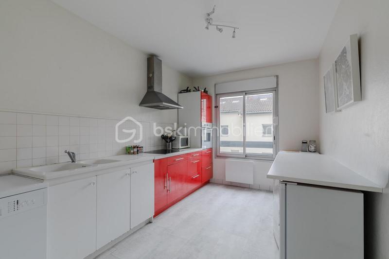 Appartement - 100 m² - 5 pièces