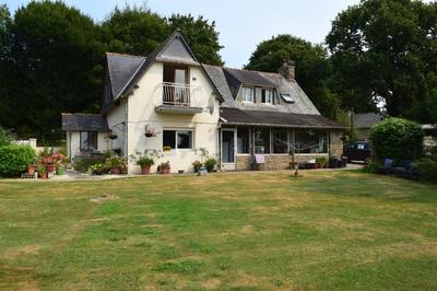 Maison - 122 m² - 4 pièces