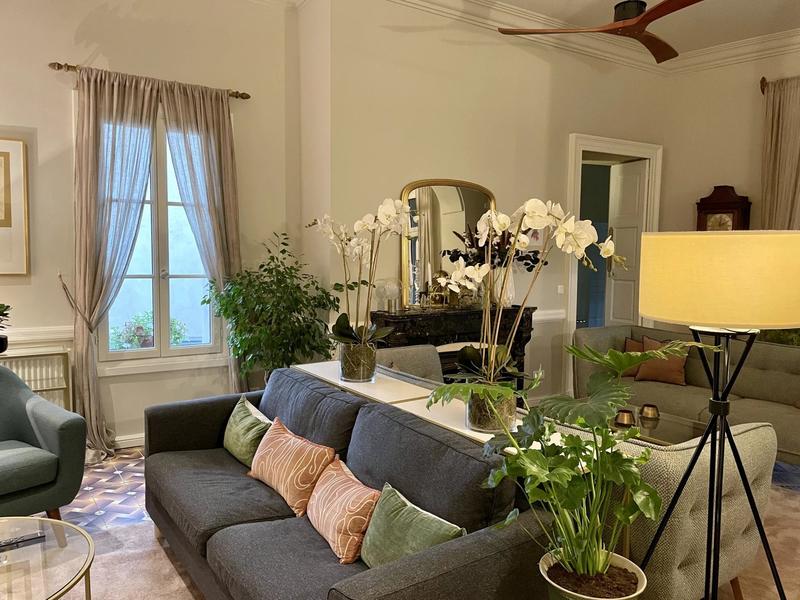 Maison - 615 m² - 16 pièces