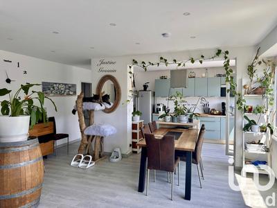 Appartement - 90 m² - 4 pièces