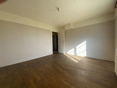 Appartement ancien - 49 m² - 2 pièces