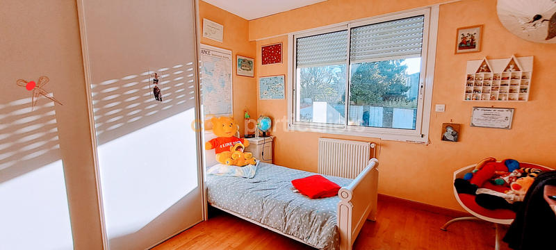 Maison - 200 m² - 7 pièces