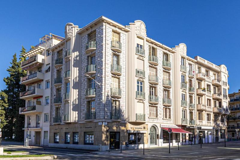 Appartement - 97 m² - 4 pièces