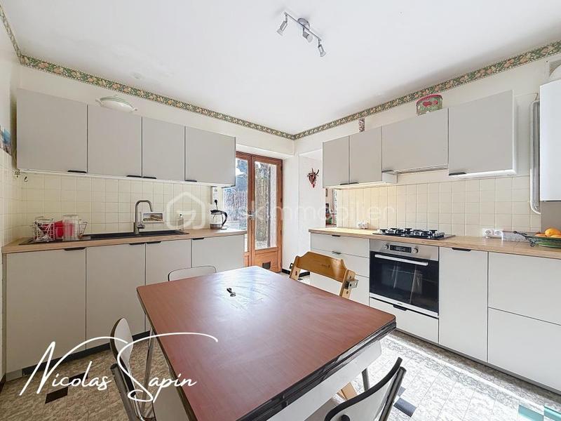 Maison - 108 m² - 5 pièces