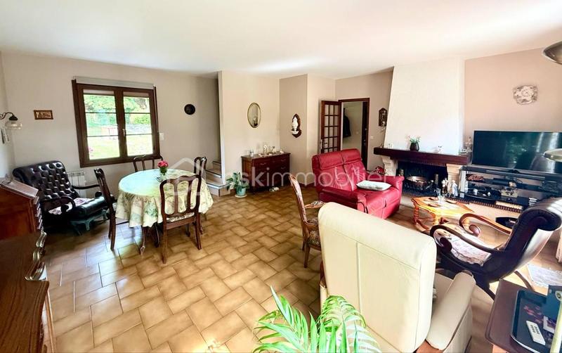 Maison - 121 m² - 6 pièces