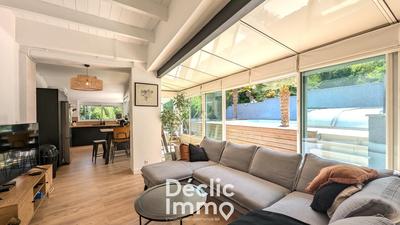 Maison - 135 m² - 6 pièces