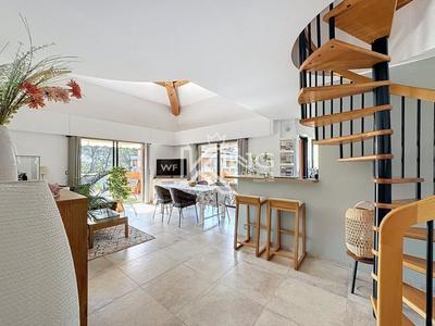 Appartement - 94 m² - 3 pièces