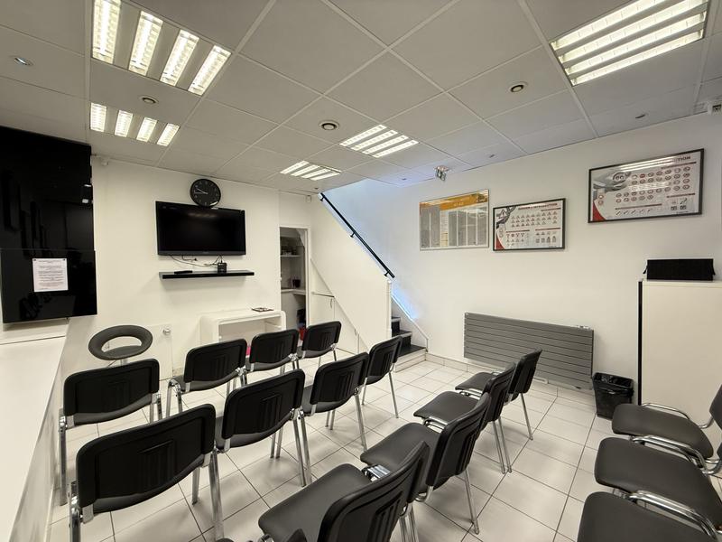 Fonds de commerce - Local commercial - 42 m²