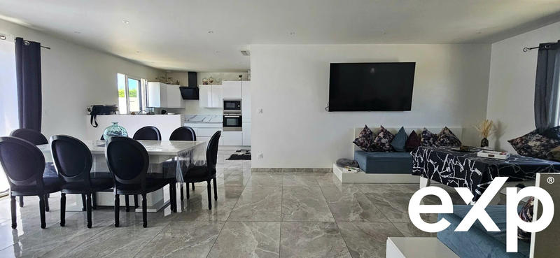 Maison - 146 m² - 8 pièces