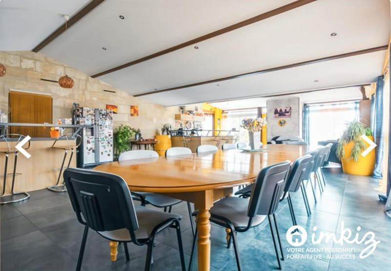 Maison - 395 m² - 14 pièces