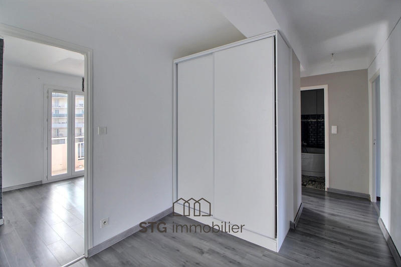 Appartement - 84 m² - 4 pièces