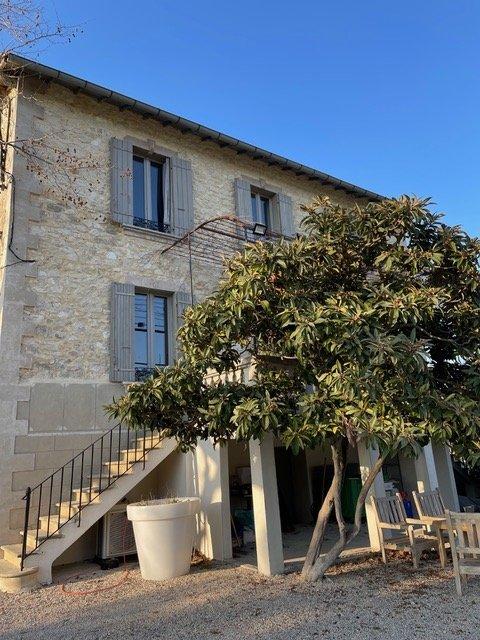 Maison - 215 m² - 8 pièces