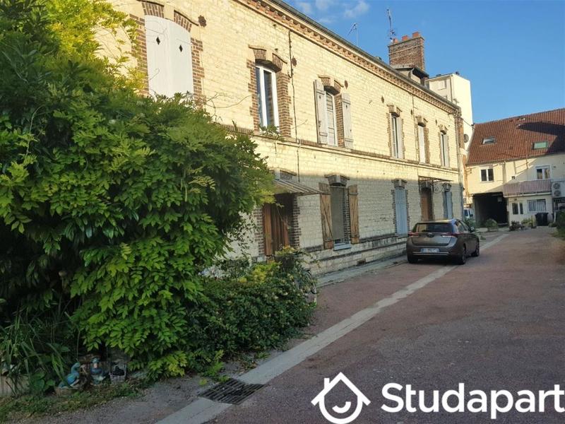 Chambre - 15 m² - 1 pièce