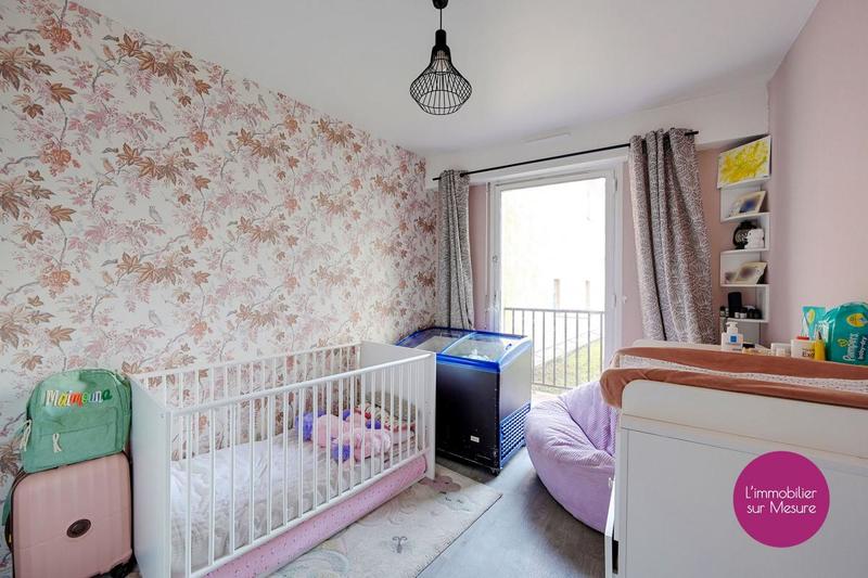 Appartement - 80 m² - 4 pièces