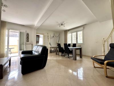 Maison - 132 m² - 5 pièces