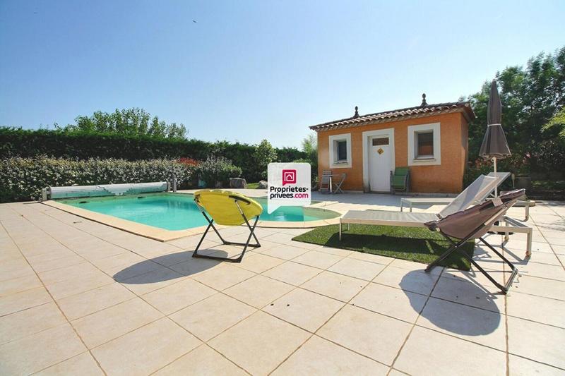 Maison - 181 m² - 6 pièces