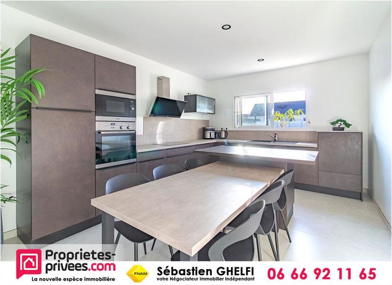 Maison - 138 m² - 6 pièces