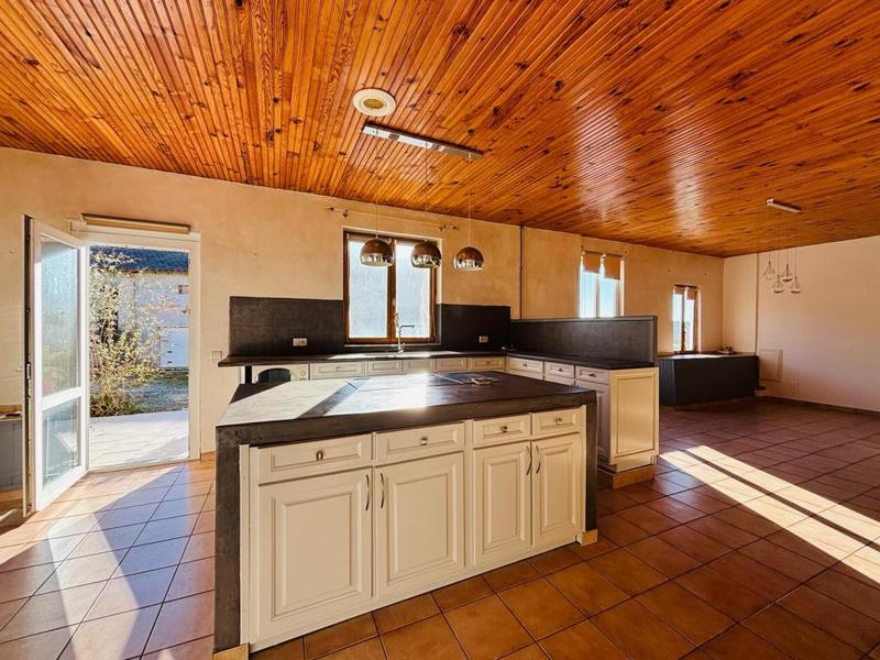 Maison de campagne - 570 m² - 13 pièces