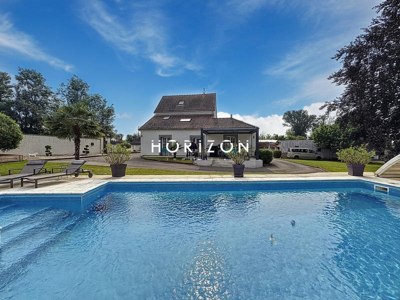 Maison ancienne - 165 m² - 8 pièces