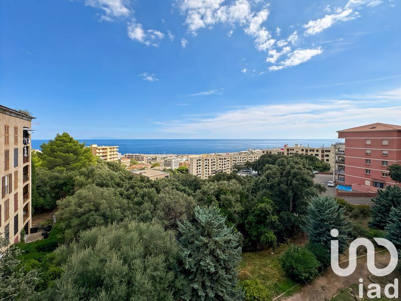 Duplex - 91 m² - 4 pièces