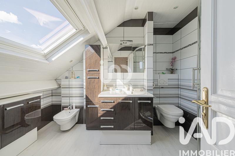 Maison - 76 m² - 5 pièces